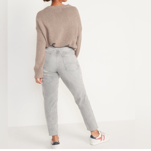 Old Navy High-Waisted Button-Fly Curvy O.G. Straight Cut-Off Jeans size 6 - Picture 3 of 16